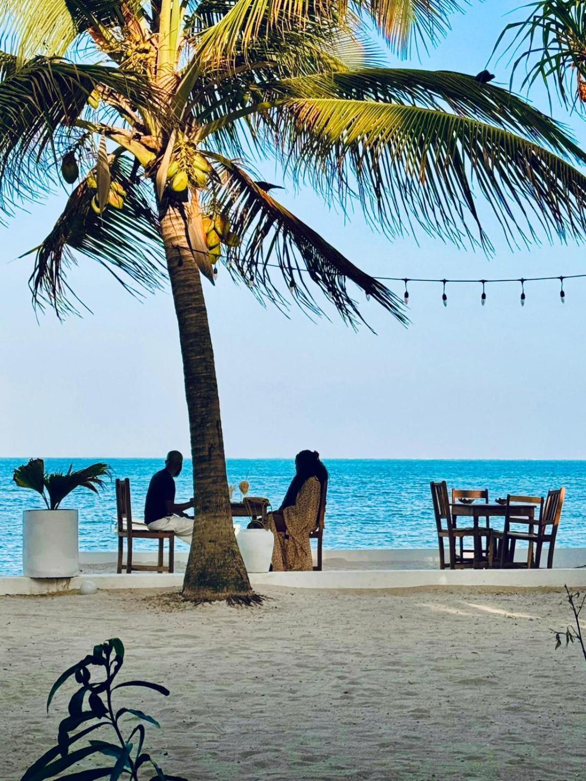 גאמביאני Mango Beach House מראה חיצוני תמונה