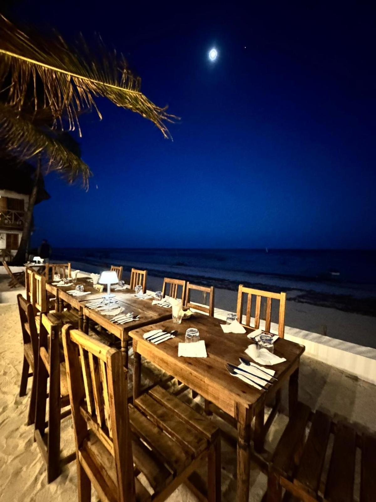גאמביאני Mango Beach House מראה חיצוני תמונה